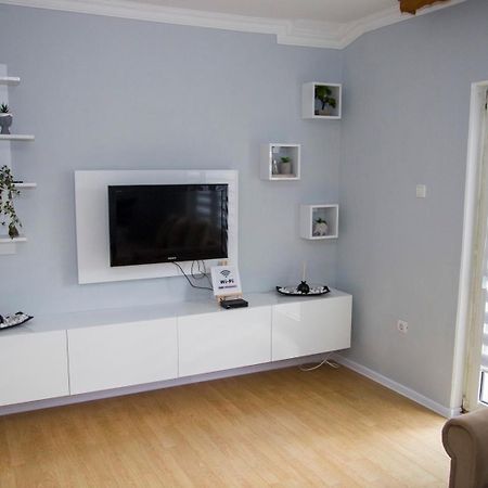 Apartman Puente Viejo โมสตาร์ ภายนอก รูปภาพ