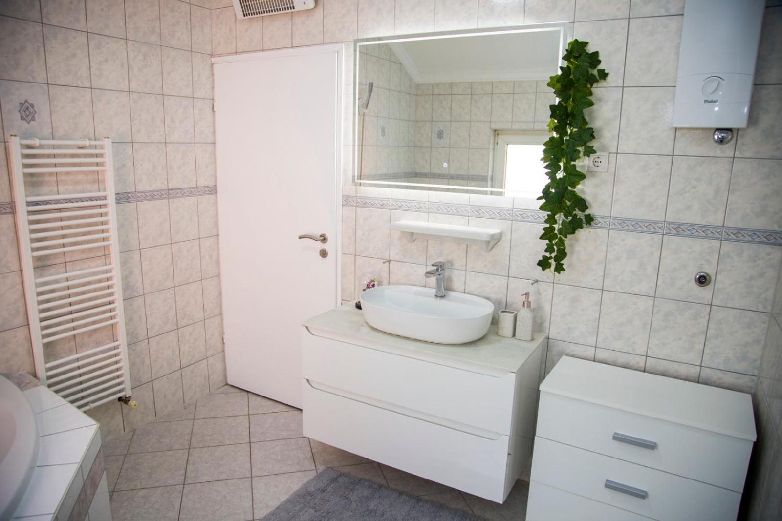 Apartman Puente Viejo โมสตาร์ ภายนอก รูปภาพ