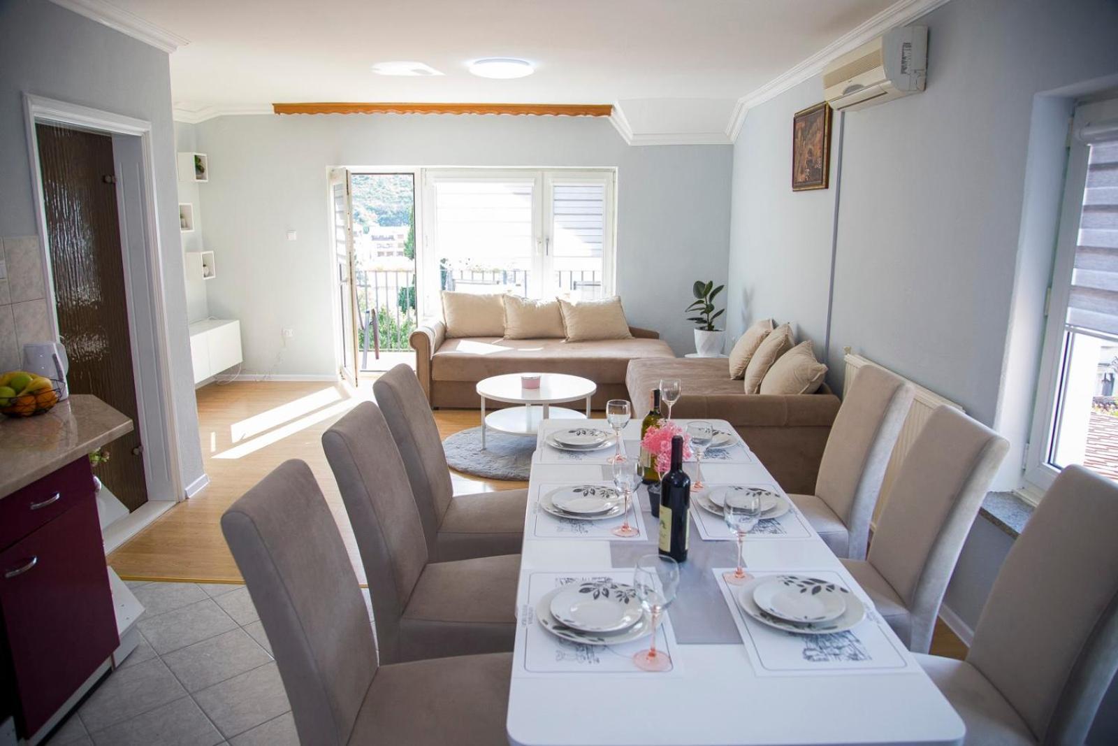 Apartman Puente Viejo โมสตาร์ ภายนอก รูปภาพ