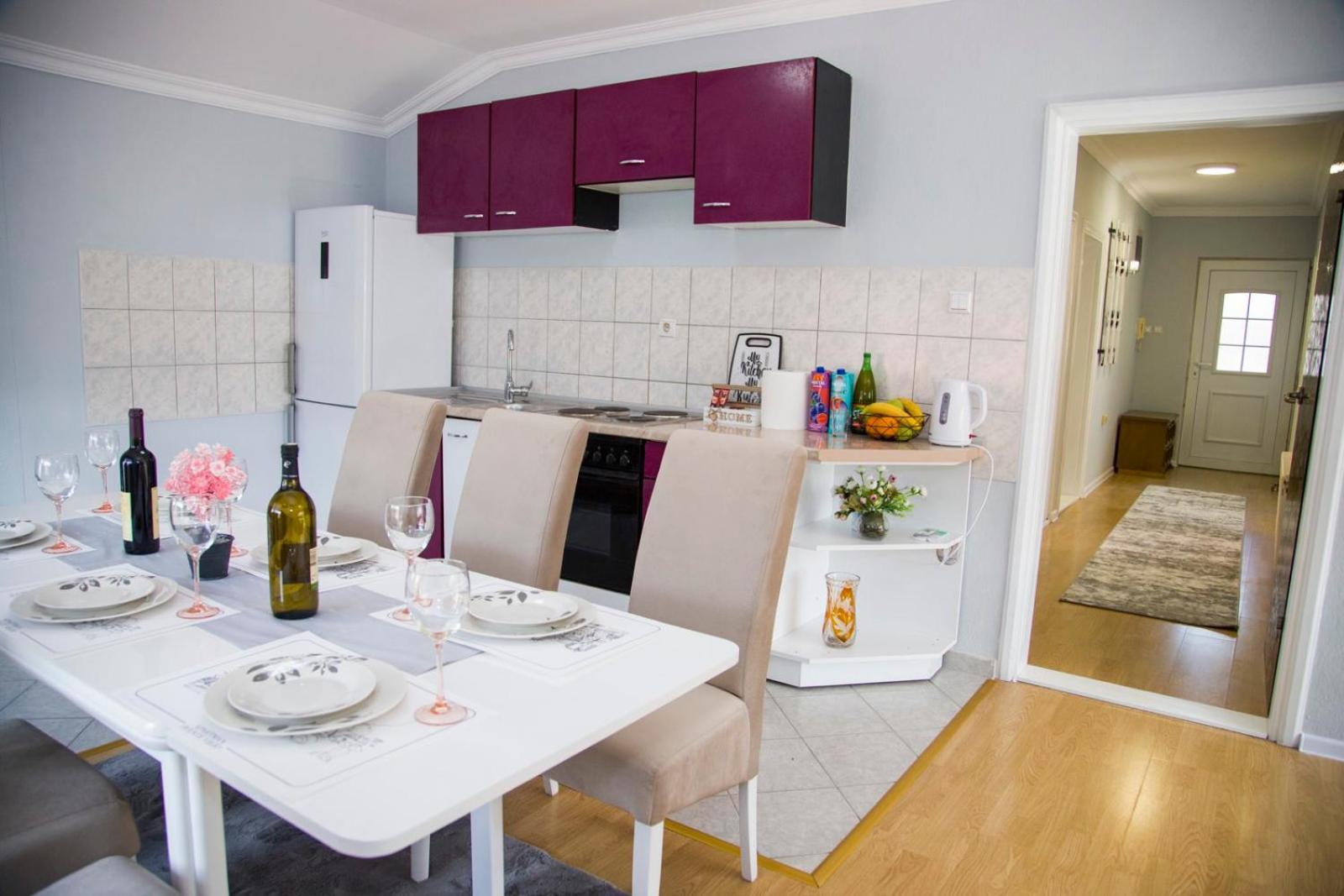 Apartman Puente Viejo โมสตาร์ ภายนอก รูปภาพ