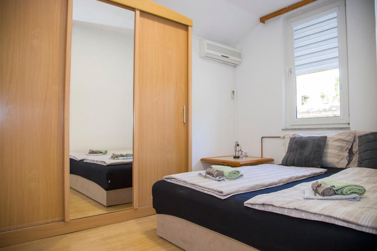 Apartman Puente Viejo โมสตาร์ ภายนอก รูปภาพ