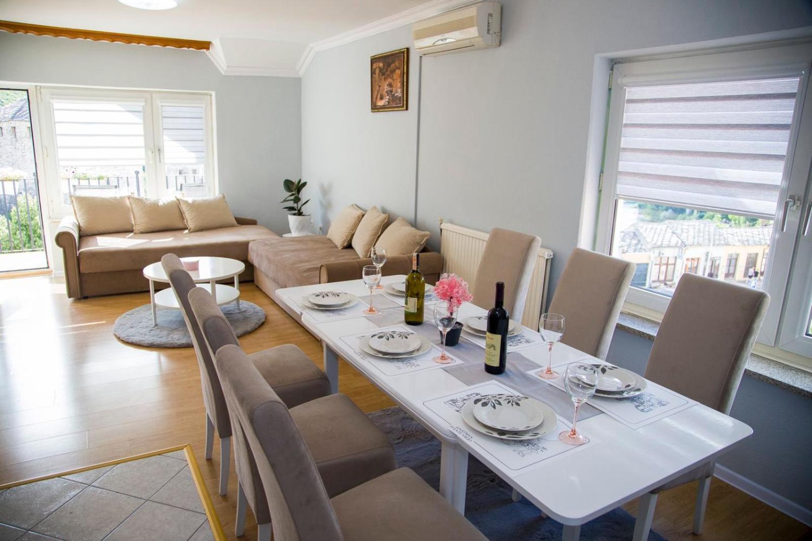 Apartman Puente Viejo โมสตาร์ ภายนอก รูปภาพ